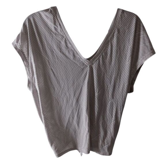 LULULEMON ATHLETICA Ahead By Miles Short Sleeve In Petals Size Medium - Picture 5 of 6